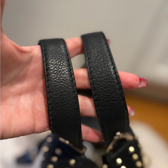 Gucci Studded Raffia and Black leather Stirrup Tote Bag - Picture 5 of 16